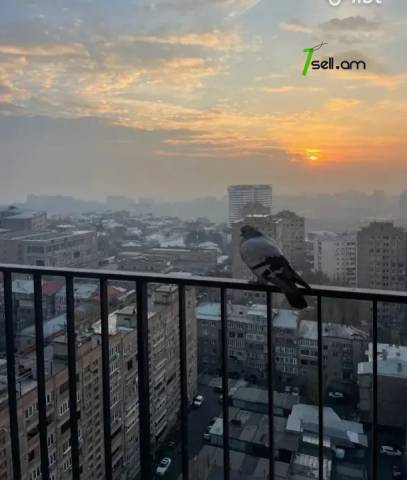 3 սենյականոց բնակարան նորակառույց շենքում Արամ Խաչատրյան փողոցում, 84 ք.մ., բարձր առաստաղներ