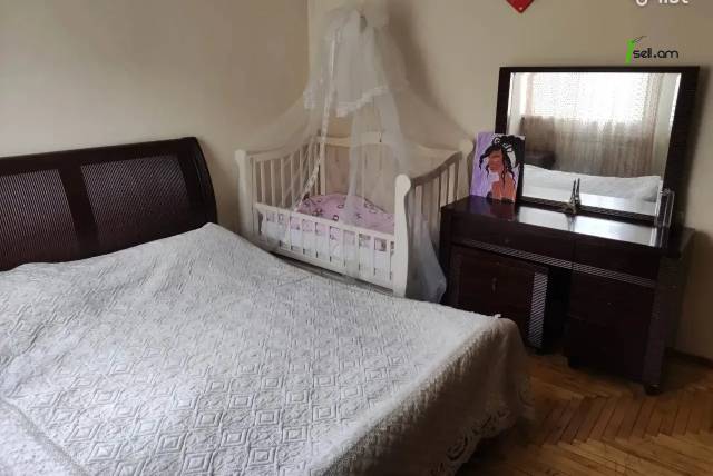 4 սենյականոց բնակարան Գուսան Շերամի փողոցում, 87 ք.մ., 3/9 հարկ, կոսմետիկ վերանորոգում