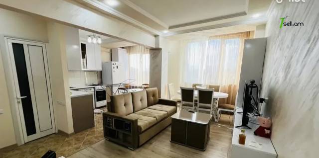 2 սենյականոց բնակարան Արամ Խաչատրյանի փողոցում, 50 քմ, 9/13 հարկ, դիզայներական ոճով վերանորոգված