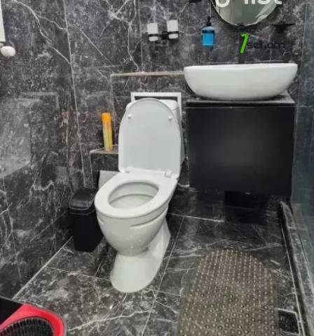 2 սենյականոց բնակարան Հրաչյա Քոչար փողոցում, 53 ք.մ., նախավերջին հարկ
