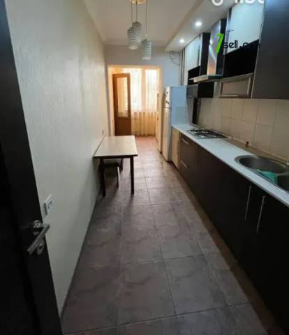 3 սենյականոց բնակարան, Davtashen 4th Block, 82 քմ, 4/12 հարկ, կապիտալ վերանորոգված