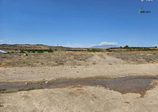 Գյուղատնտեսական հողատարածք Զովունիում, 5000 ք.մ.