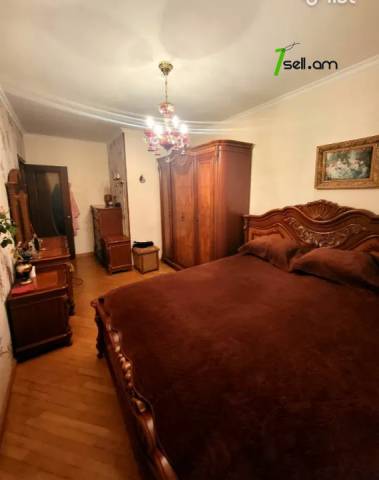 3 սենյականոց բնակարան Առնո Բաբաջանյան փողոցում, 96 ք.մ., նախավերջին հարկ, կապիտալ վերանորոգված