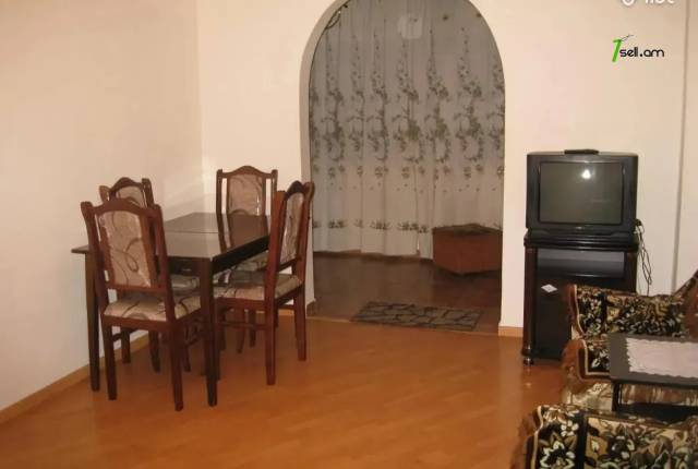 2 սենյականոց բնակարան Մարշալ Խուդյակովի փողոցում, 43 քմ, 7/9 հարկ, 2 սանհանգույց