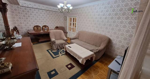 2 սենյականոց բնակարան Իսրայելյան փողոցում, 60 քմ, 8/10 հարկ, կապիտալ վերանորոգված