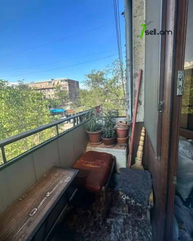 2 սենյականոց բնակարան Արցախի պողոտայում, 44 ք.մ., 3/5 հարկ, կոսմետիկ վերանորոգում, քարե շենք