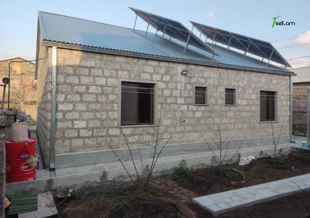 Մեկ հարկանի քարե տուն Ներքին Շենգավիթ 8-րդ փողոցում Շենգավիթում, 500 ք.մ., կապիտալ վերանորոգված