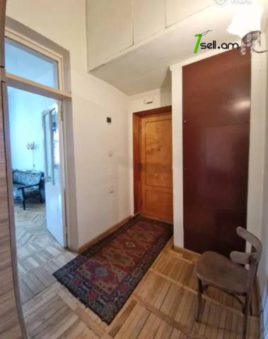 3 սենյականոց բնակարան Ազատության պողոտայում, 83 քմ, նախավերջին հարկ, բարձր առաստաղներ