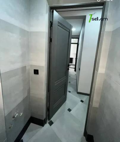 3 սենյականոց բնակարան, Նորաշեն թաղամաս, 80 քմ, 12/16 հարկ, 2 սանհանգույց, մի քանի պատշգամբ