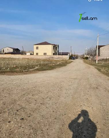 Հողատարածք բնակելի շինությունների համար Ծաղկունք 5-րդ փողոցում Բալահովիտում, 800 ք.մ.