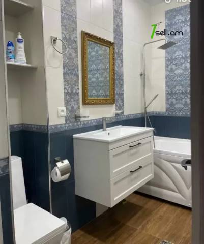 4 սենյականոց բնակարան նորակառույց շենքում Նիկողայոս Ադոնցի փողոցում, 123 քմ, 6/8 հարկ, 2 սանհանգույց