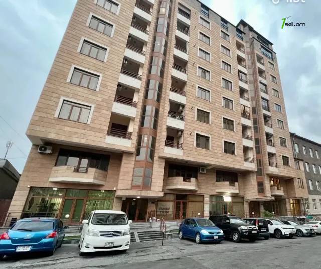 3 սենյականոց բնակարան նորակառույց շենքում Վաղարշ Վաղարշյան փողոցում, 85 ք.մ., 2 սանհանգույց