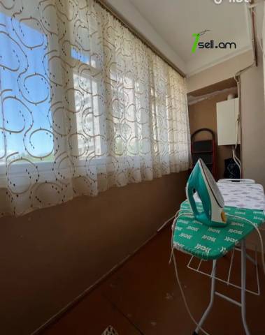 3 սենյականոց բնակարան, Ավան-Առինջ 1-ին միկրոշրջան, 85 ք.մ., 2 սանհանգույց, 3/9 հարկ