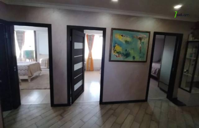 4 սենյականոց բնակարան Սվաճյան փողոցում, 98 քմ, դիզայներական ոճով վերանորոգված