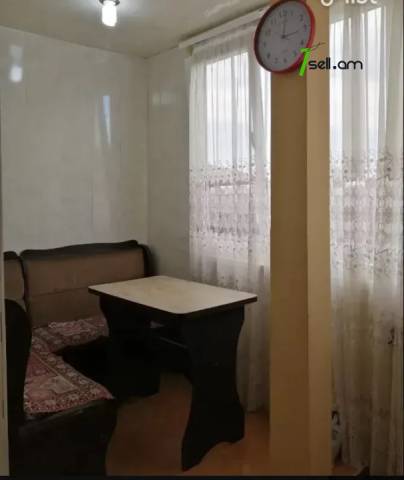 2 սենյականոց բնակարան Շենգավիթում, 72 ք.մ., եվրովերանորոգված, քարե շենք