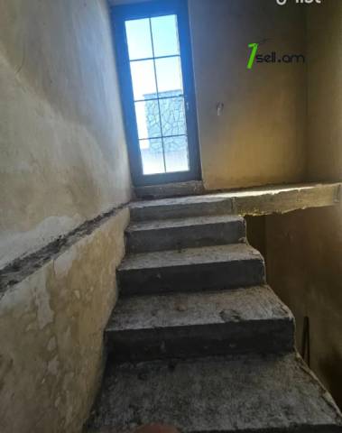 Երեք հարկանի թաունհաուզ Մուշի 2-րդ փողոցում Քասախում, 153 քմ, 3+ սանհանգույց