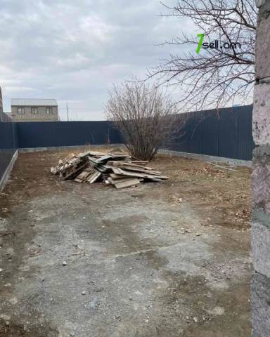 Մեկ հարկանի քարե տուն 22-րդ փողոցում Գեղանիստում, 330 ք.մ., մասնակի վերանորոգում