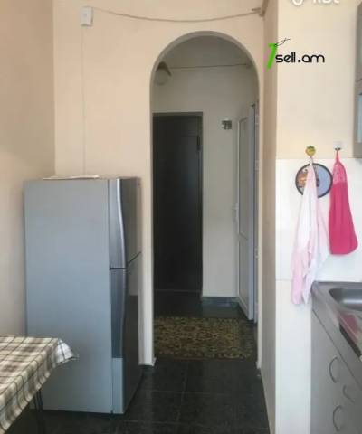 1 սենյականոց բնակարան Աշոտ Հովհաննիսյանի փողոցում, 34 քմ, 2/5 հարկ, կոսմետիկ վերանորոգում, քարե շենք