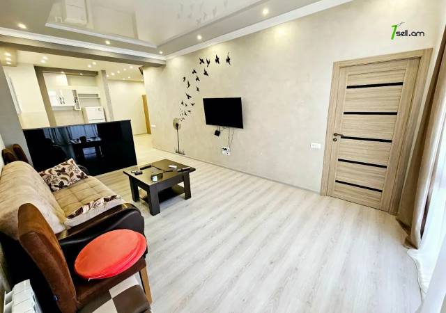 3 սենյականոց բնակարան նորակառույց շենքում, Ծիծեռնակաբերդի խճուղի, 85 ք.մ., բարձր առաստաղներ