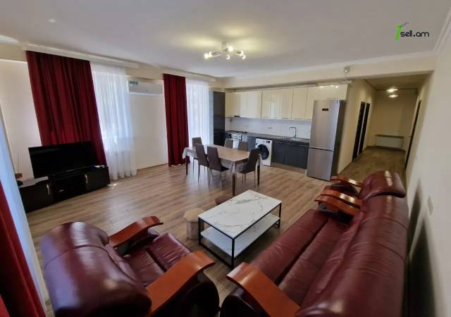 3 սենյականոց բնակարան նորակառույց շենքում Ֆուչիկի փողոցում, 85 ք.մ., բարձր առաստաղներ, 4/14 հարկ