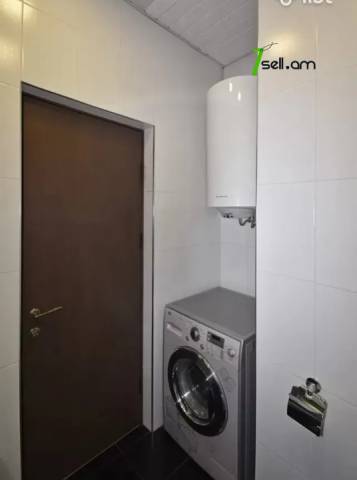 3 սենյականոց բնակարան նորակառույց շենքում Գյուլբենկյան փողոցում, 85 ք.մ., բարձր առաստաղներ