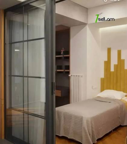 3 սենյականոց բնակարան նորակառույց շենքում Միքայել Նալբանդյանի փողոցում, 78 ք.մ., բարձր առաստաղներ
