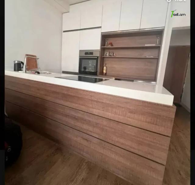 2 սենյականոց բնակարան Պուշկինի փողոցում, 40 քմ, բարձր առաստաղներ, կապիտալ վերանորոգված