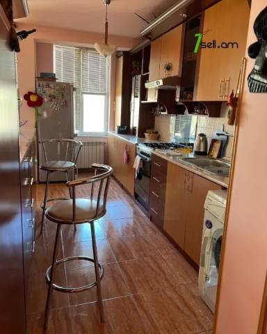 2 սենյականոց բնակարան Մխիթար Հերացի փողոցում, 80 ք.մ., եվրովերանորոգված