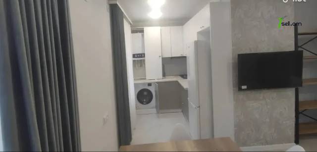 2 սենյականոց բնակարան Ֆուչիկի փողոցում, 43 ք.մ., 2/5 հարկ, եվրովերանորոգված, քարե շենք