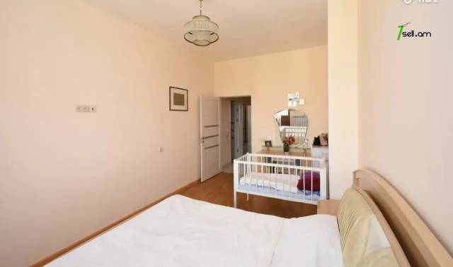 3 սենյականոց բնակարան նորակառույց շենքում Պարույր Սևակի փողոցում, 88 ք.մ., 2 սանհանգույց