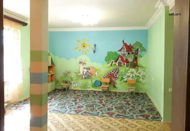 Բազմաֆունկցիոնալ գույք Արամ Խաչատրյանի փողոցում Արաբկիրում, 150 քմ