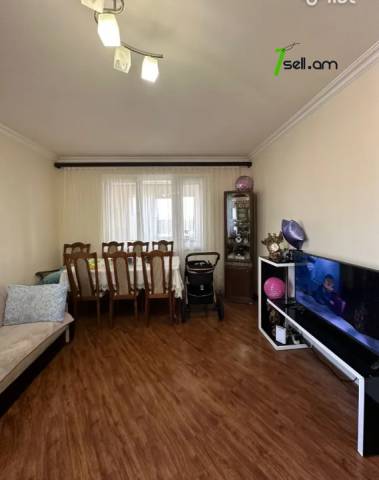 3 սենյականոց բնակարան Զաքարիա Քանաքեռցու փողոցում, 69 ք.մ., նախավերջին հարկ, եվրովերանորոգված