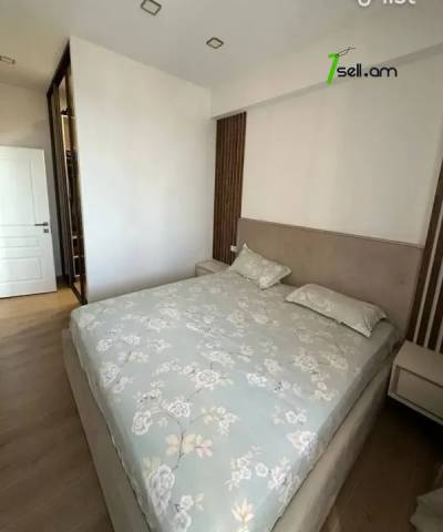 3 սենյականոց բնակարան նորակառույց շենքում Չարենցի փողոցում, 71 քմ, նախավերջին հարկ, բարձր առաստաղներ