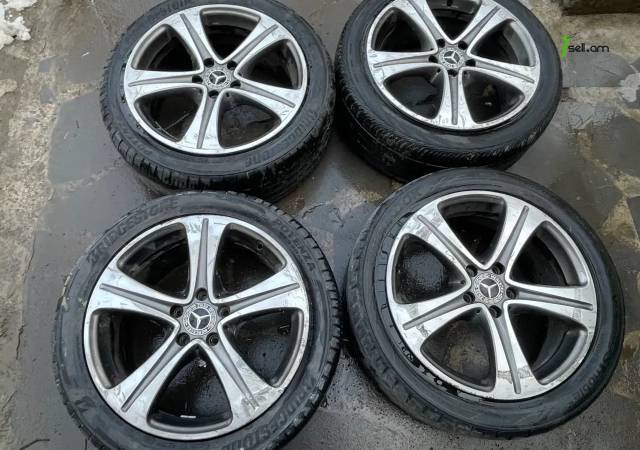 GGG.R18 Անիվներ անվահեծերով, համասեզոնային անվադողեր, 245/40 R18