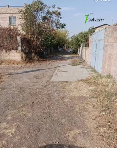 Հողատարածք բնակելի շինությունների համար Պտղնիում, 525 ք.մ.