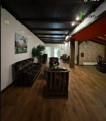 Բազմաֆունկցիոնալ գույք Գլինկայի փողոցում Էրեբունիում, 170 քմ