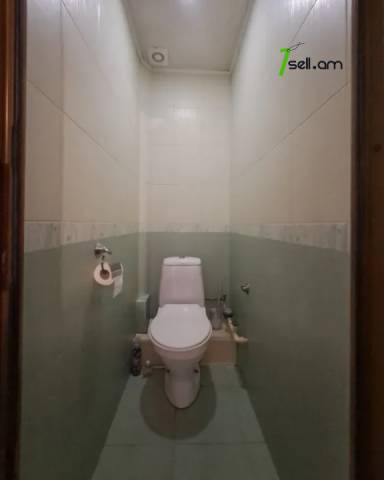 2 սենյականոց բնակարան Եզնիկ Կողբացու փողոցում, 80 ք.մ., եվրովերանորոգված