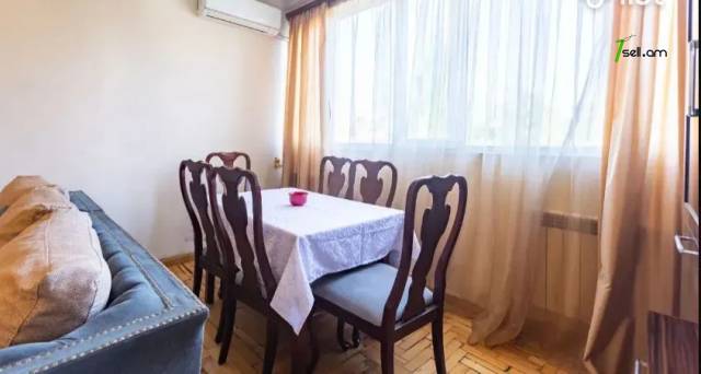 3 սենյականոց բնակարան Մարգարյան փողոցում, 83 ք.մ., 3/5 հարկ, կապիտալ վերանորոգված, քարե շենք