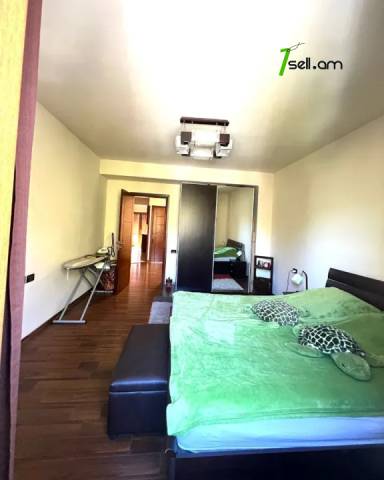 3 սենյականոց բնակարան Մեսրոպ Մաշտոցի պողոտայում, 85 ք.մ., նախավերջին հարկ, կապիտալ վերանորոգված