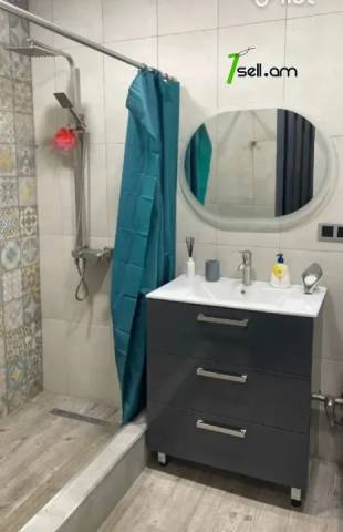 2 սենյականոց բնակարան նորակառույց շենքում Արաբկիրում, 61 քմ, 6/12 հարկ, բարձր առաստաղներ