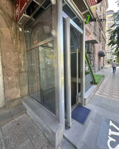 Բազմաֆունկցիոնալ գույք Մանանդյանի փողոցում Շենգավիթում, 350 քմ