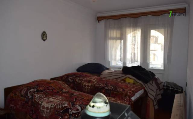 4 սենյականոց բնակարան Պարույր Սևակի փողոցում, 98 ք.մ., նախավերջին հարկ, մի քանի պատշգամբ