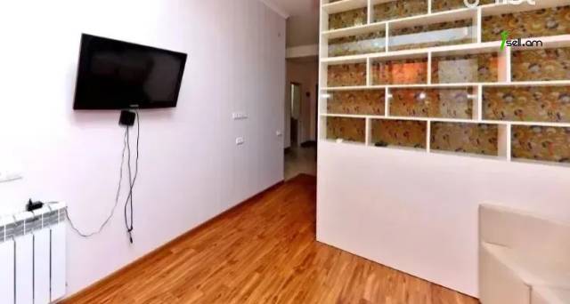 2 սենյականոց բնակարան նորակառույց շենքում Նիկողայոս Ադոնցի փողոցում, 45 ք.մ., բարձր առաստաղներ