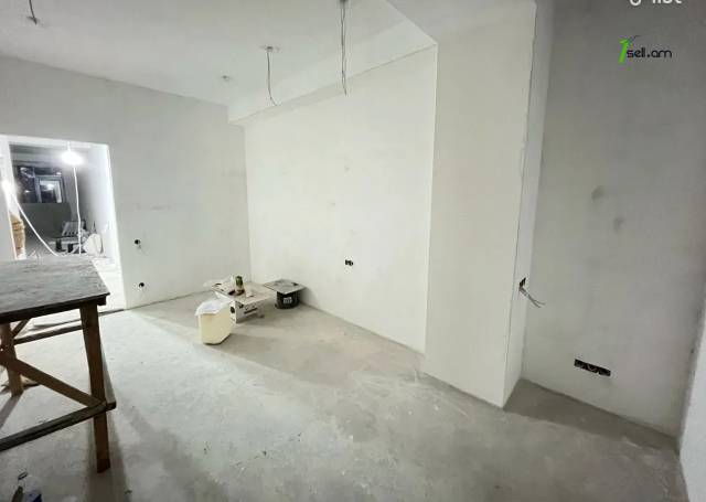 4 սենյականոց բնակարան նորակառույց շենքում Նիկողայոս Ադոնցի փողոցում, 105 ք.մ., 5/8 հարկ