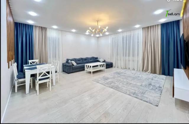 Երկու հարկանի տուն Դավիթ Բեկի փողոցում Էրեբունիում, 400 ք.մ., 2 սանհանգույց