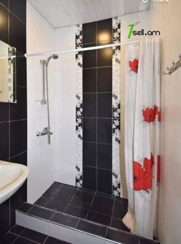 3 սենյականոց բնակարան նորակառույց շենքում Գյուլբենկյան փողոցում, 85 ք.մ., բարձր առաստաղներ