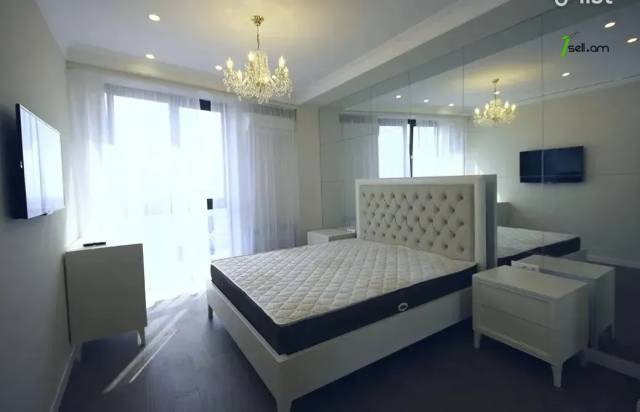 Ընդարձակ 4 սենյականոց բնակարան նորակառույց շենքում Վարդանանց փողոցում, 206 քմ, 20/23 հարկ