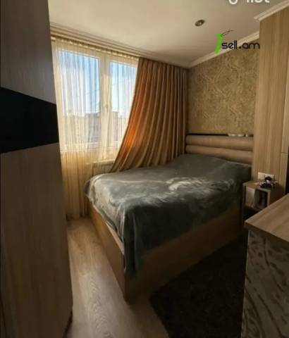 4 սենյականոց բնակարան Եզնիկ Կողբացու փողոցում, 105 ք.մ., դիզայներական ոճով վերանորոգված