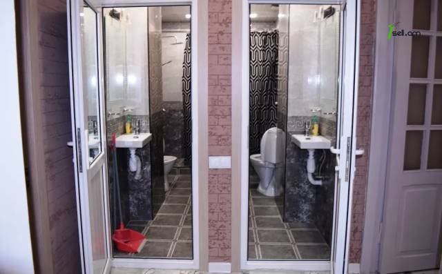 4 սենյականոց բնակարան Ռուսթավելի փողոցում, 100 ք.մ., 2/2 հարկ, 2 սանհանգույց, կապիտալ վերանորոգված