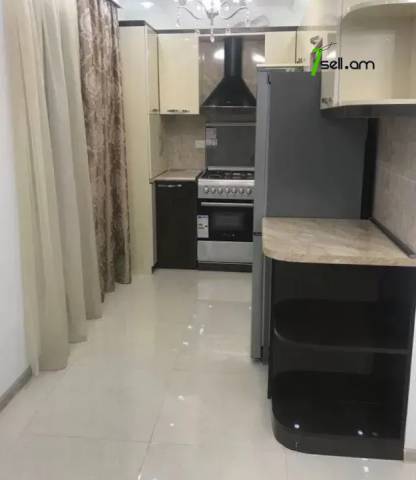 2 սենյականոց բնակարան Կոմիտասի պողոտայում, 58 ք.մ., 3/5 հարկ, կապիտալ վերանորոգված, քարե շենք